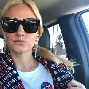 Meet your Posher, Jenn